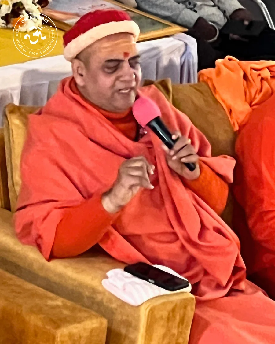 2nd-varsagandh-mahotsav-spiritual-wisdom-at-om-ashram_body26