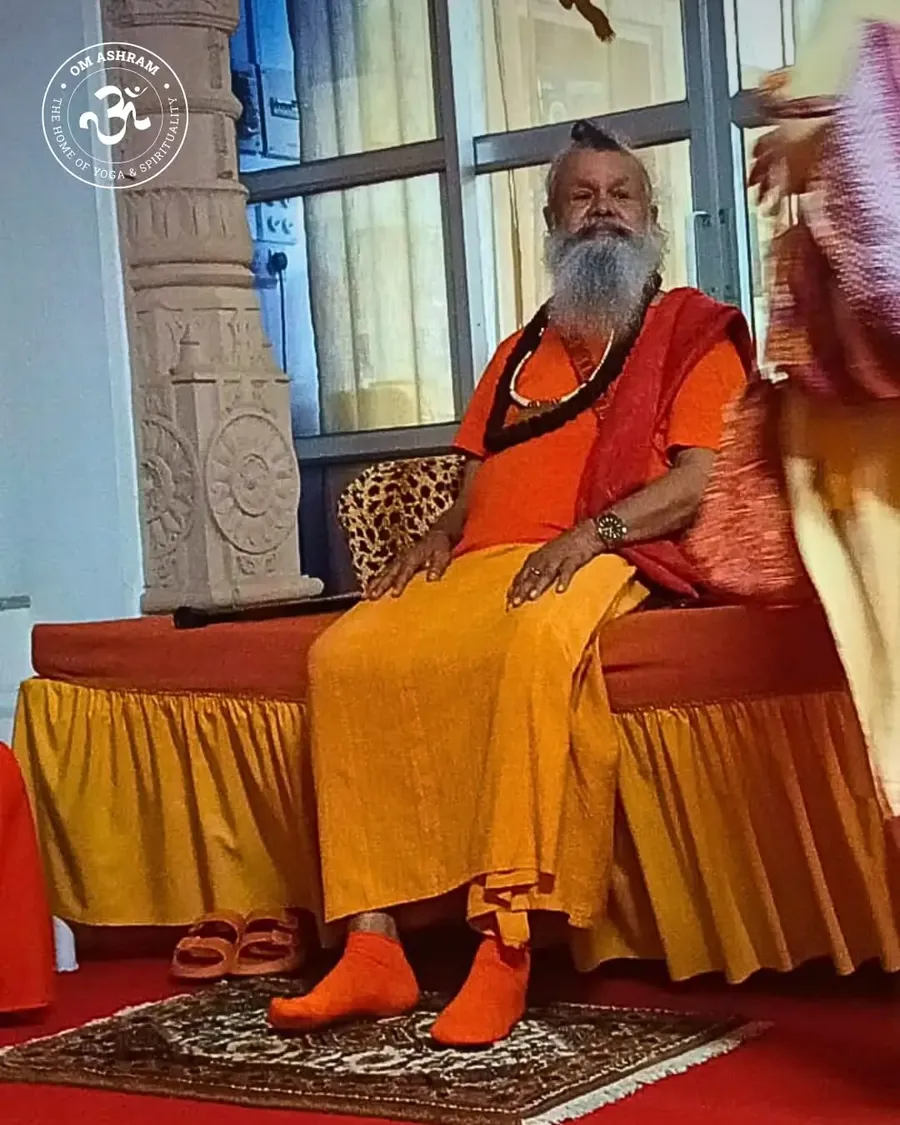 a-blessed-walk-gurudev-s-presence-at-om-ashram bodyImage