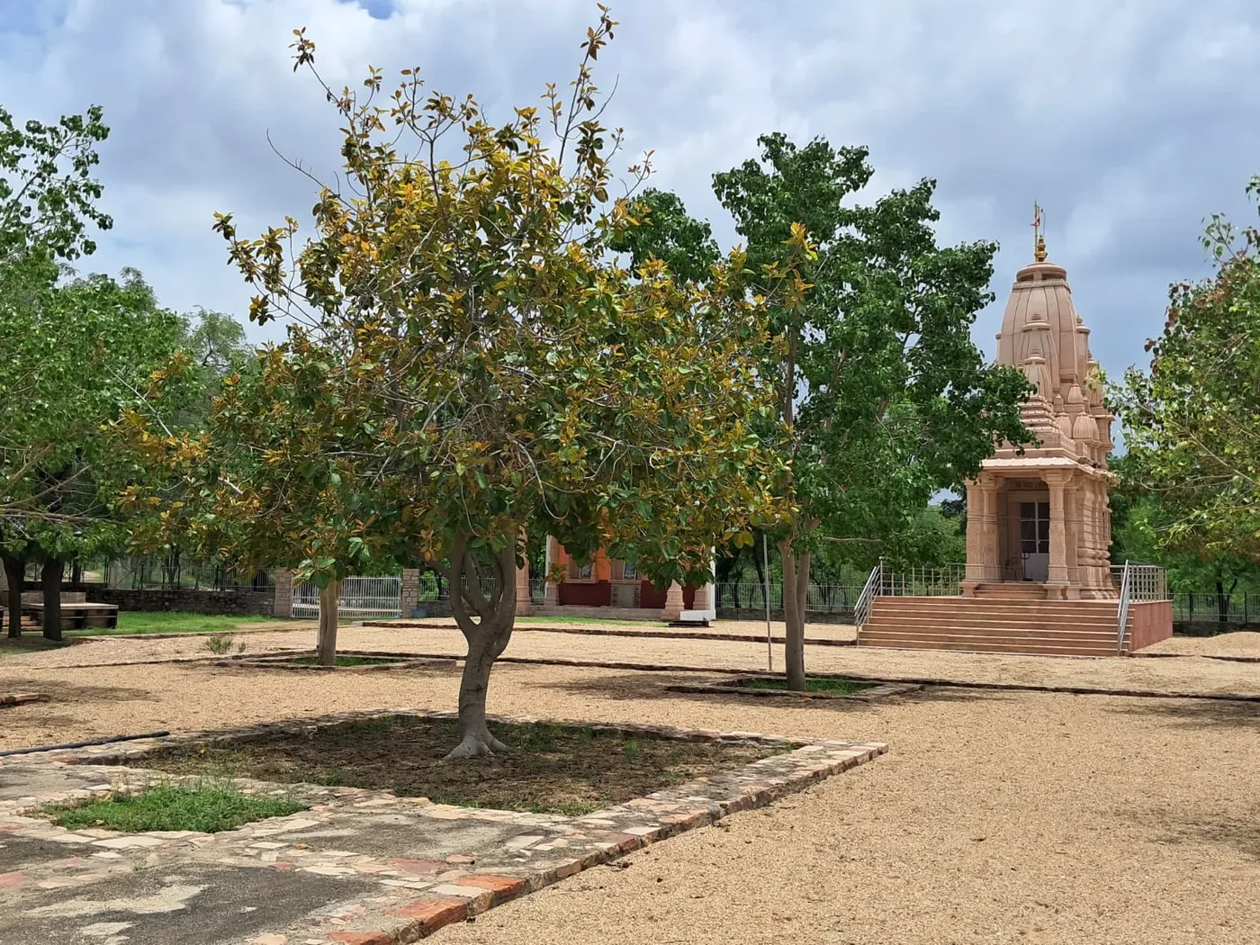 a-celebration-of-divine-love-remembering-shree-mataji-s-mahasamadhi body