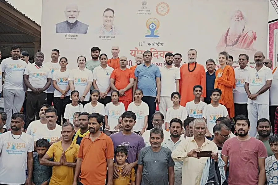 a-celebration-of-unity-international-day-of-yoga-at-om-ashram bodyImage