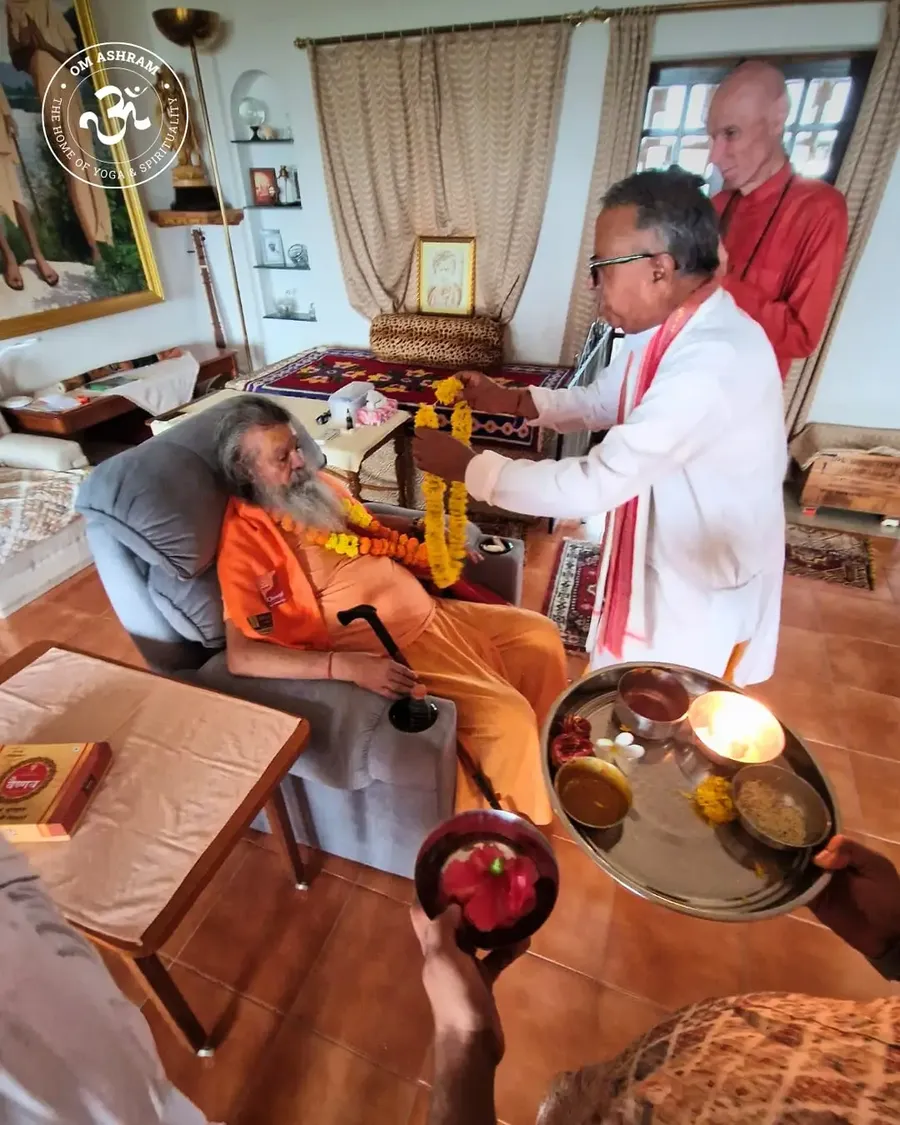 a-day-of-joy-celebrating-our-beloved-gurudev bodyImage