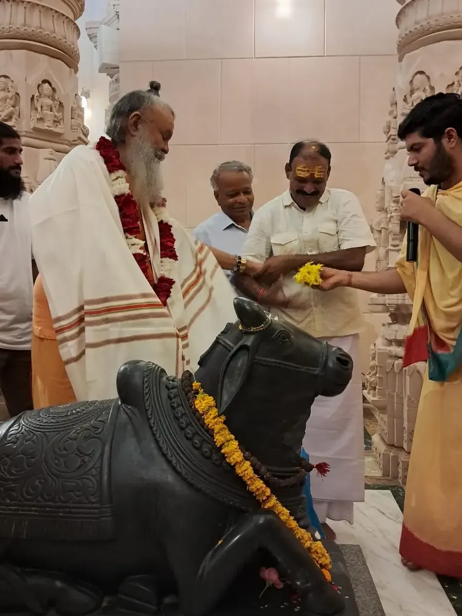 a-day-of-joy-celebrating-our-beloved-gurudev bodyImage