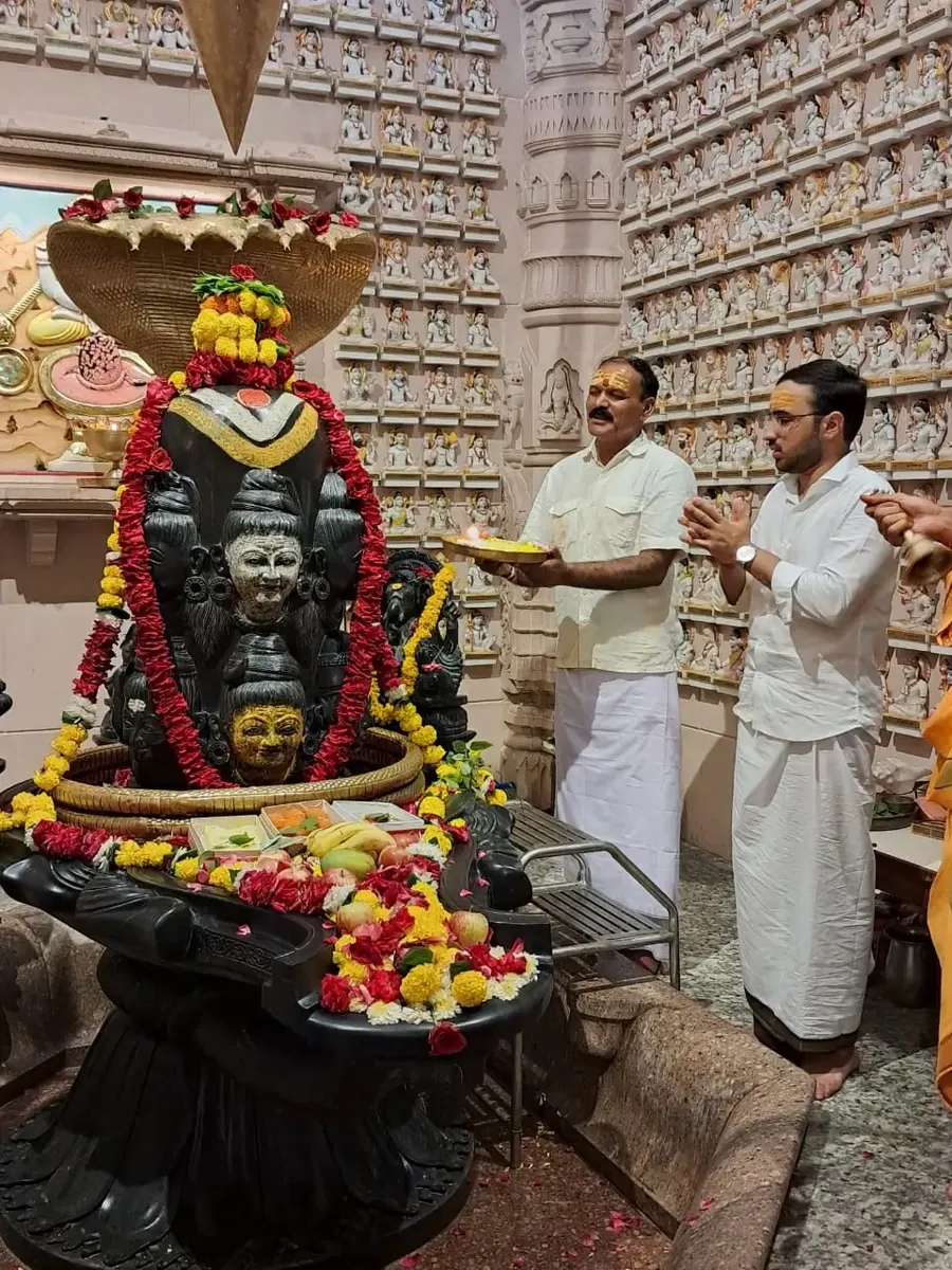 a-day-of-joy-celebrating-our-beloved-gurudev bodyImage