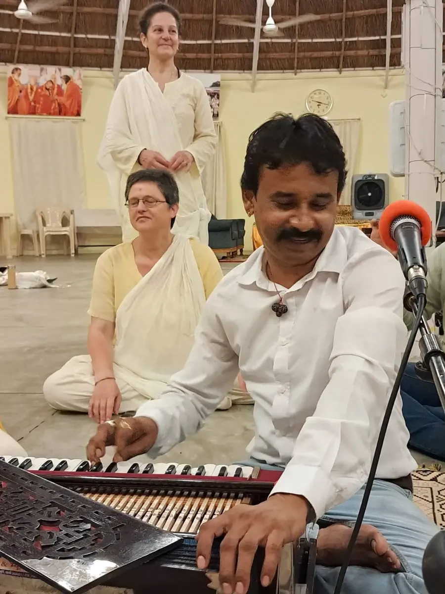 a-day-of-joy-celebrating-our-beloved-gurudev bodyImage