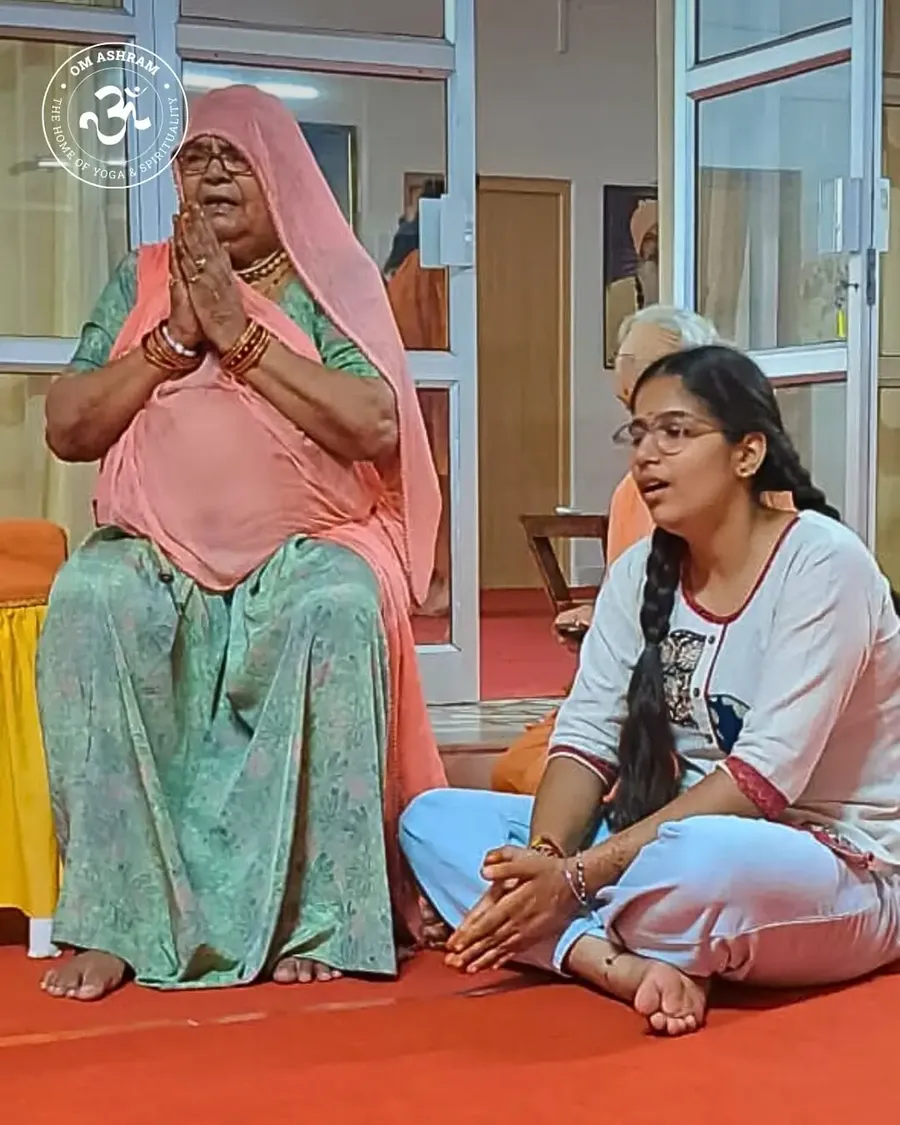 a-divine-satsang-with-gurudev-finding-clarity-in-silence bodyImage