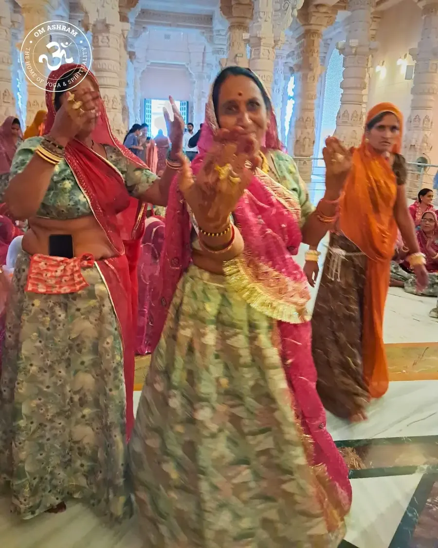 a-divine-turn-at-om-ashram bodyImage