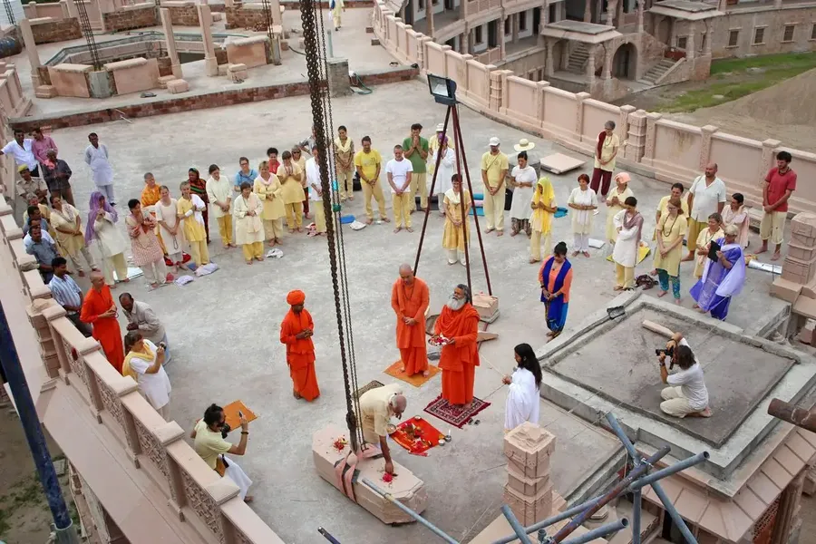 a-significant-event-in-the-construction-of-om-ashram bodyImage