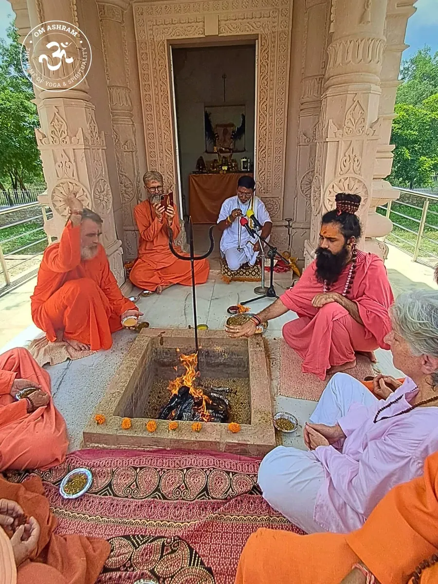 ashwin-navratri-celebration body