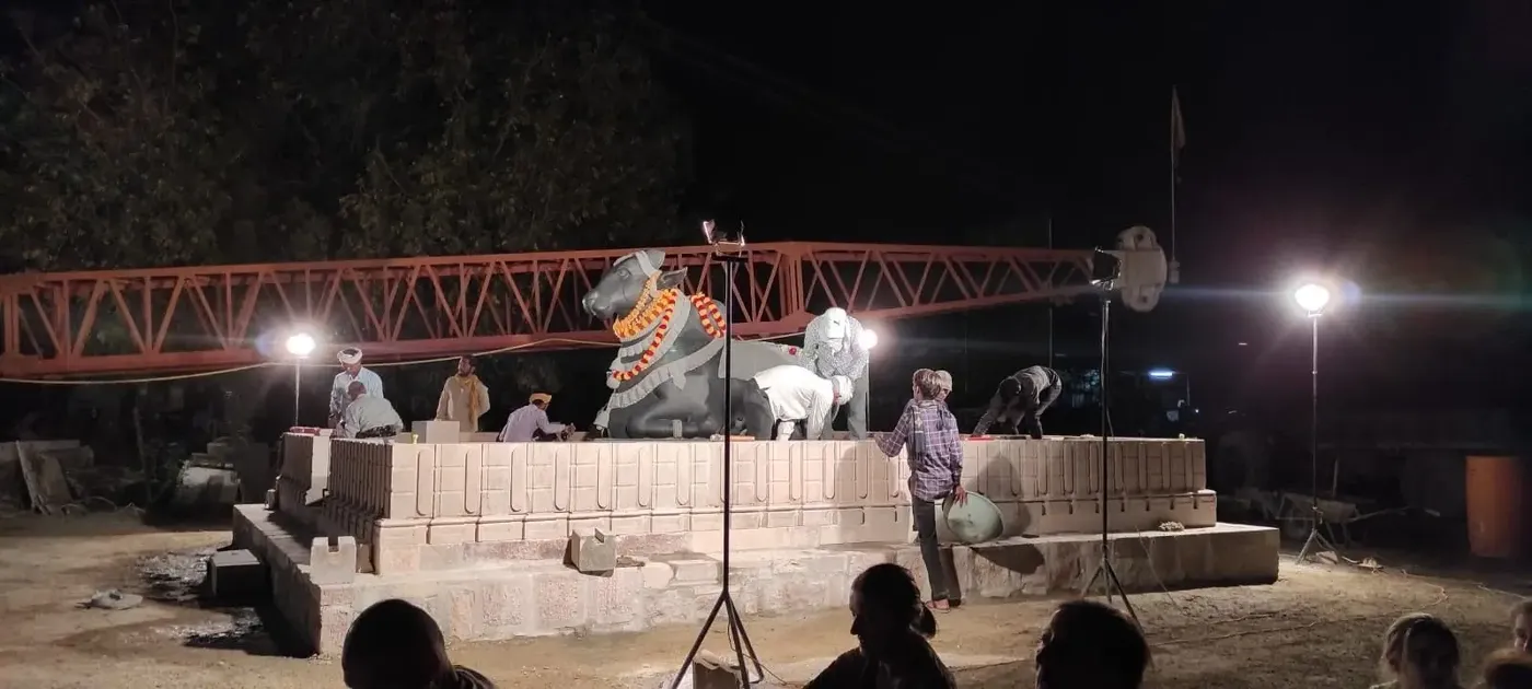 bhajans-in-om-ashram-and-farewell bodyImage