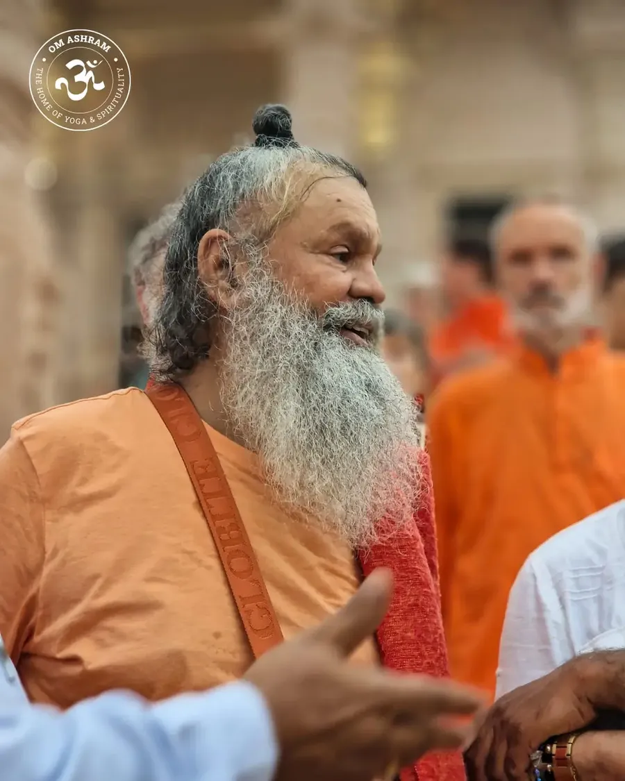 birthday-celebration-gurudev-at-rudra-abhishek bodyImage