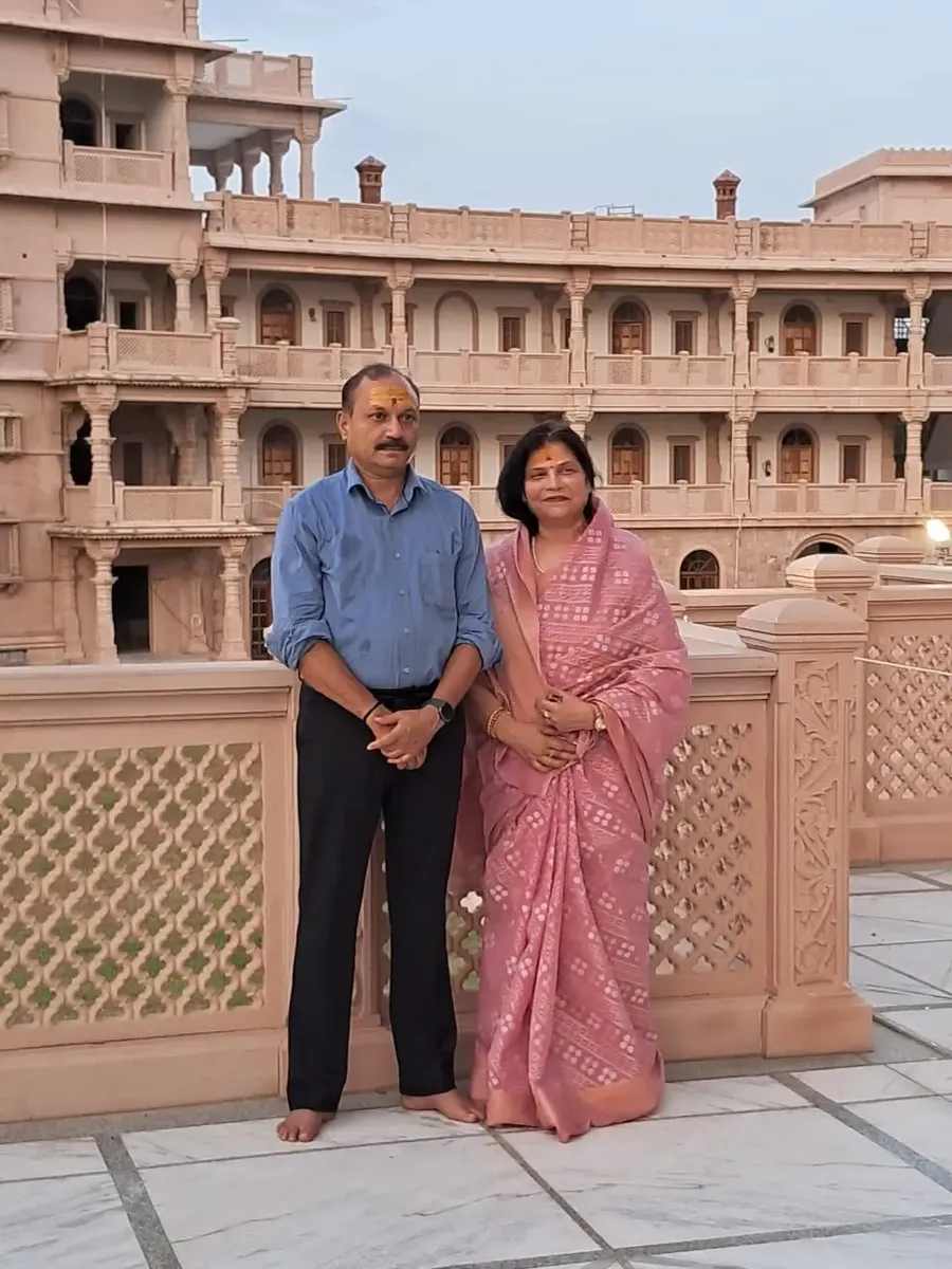 bsf-inspector-general-s-special-visit-to-om-ashram bodyImage