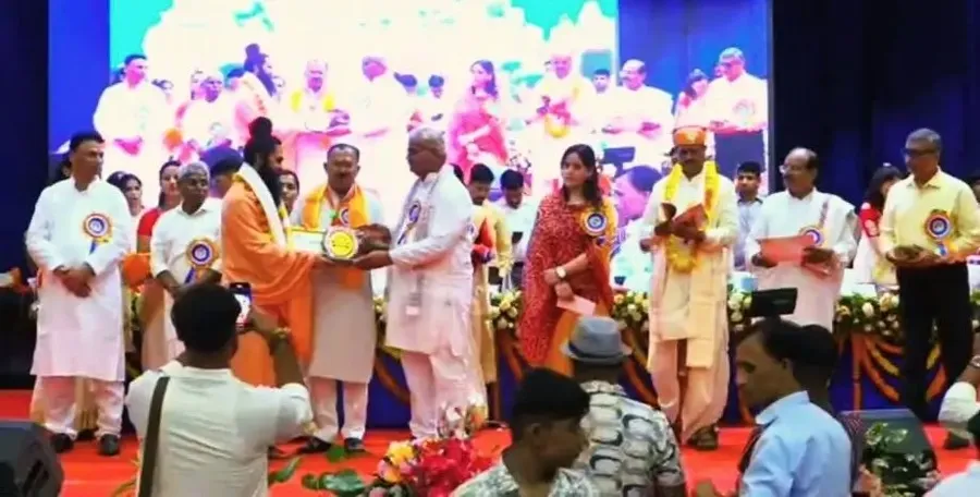 celebrating-the-prestigious-sanskrit-youth-talent-award bodyImage