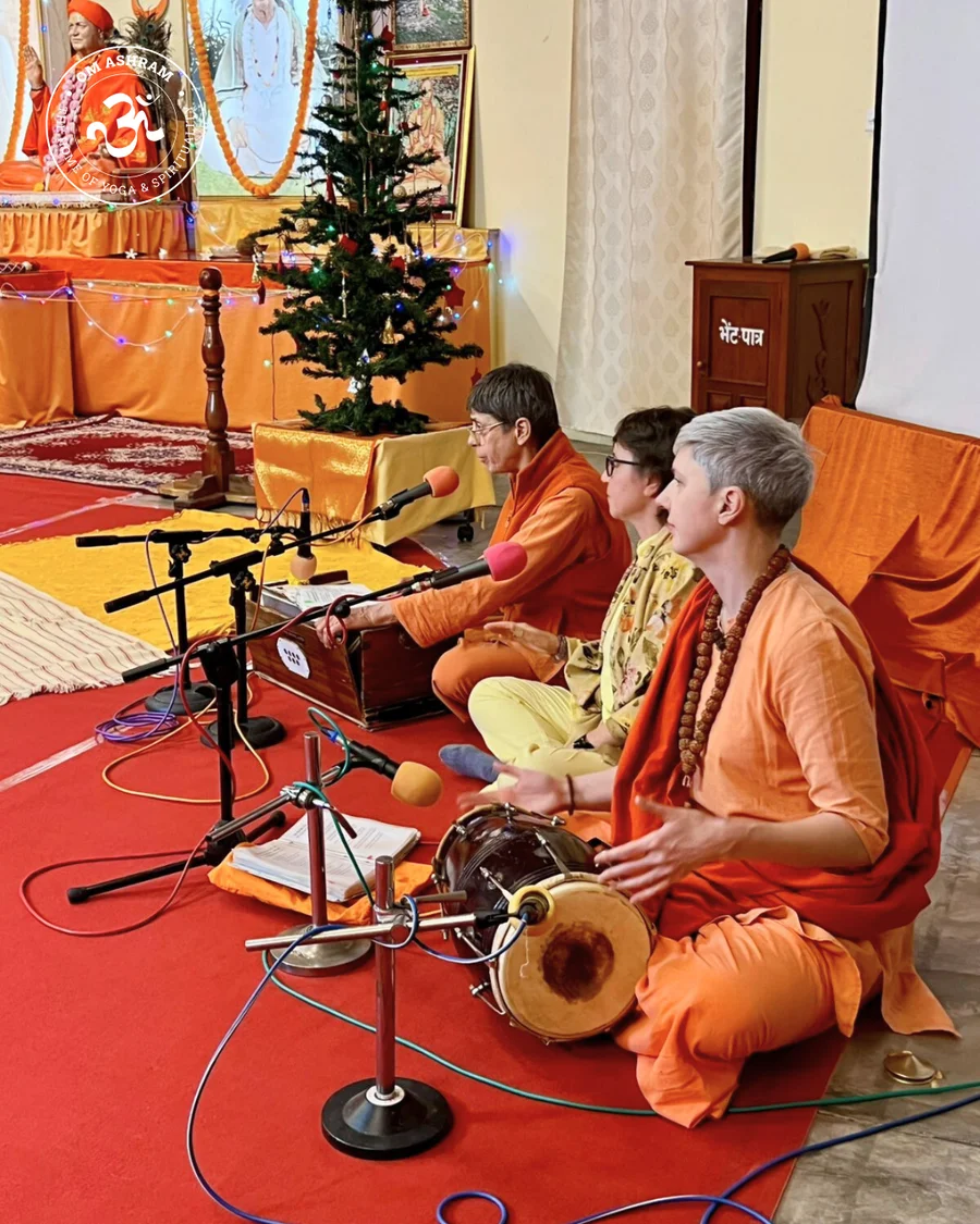 divine-light-christmas-wisdom-from-our-gurudev_body12