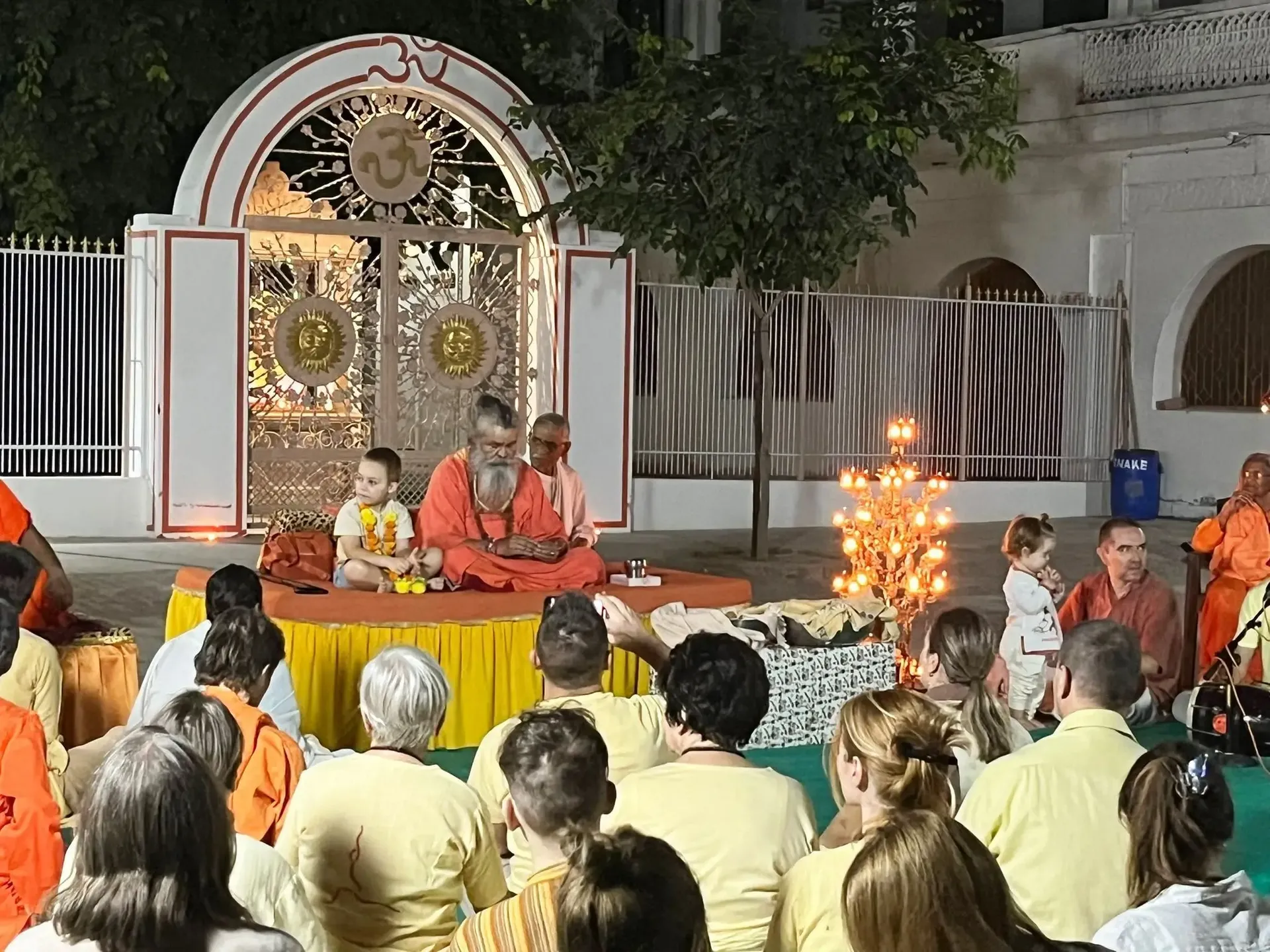 diwali-celebration-at-om-ashram bodyImage