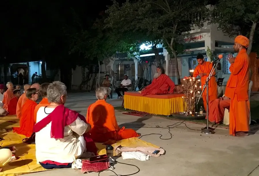 diwali-celebration-in-jadan-ashram bodyImage
