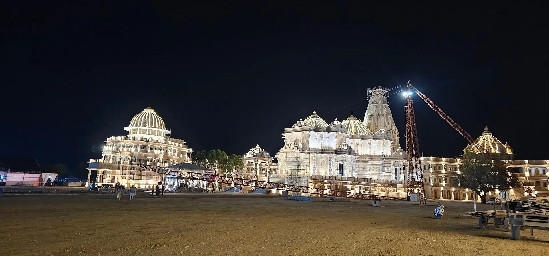 final-preparations-before-the-grand-opening bodyImage