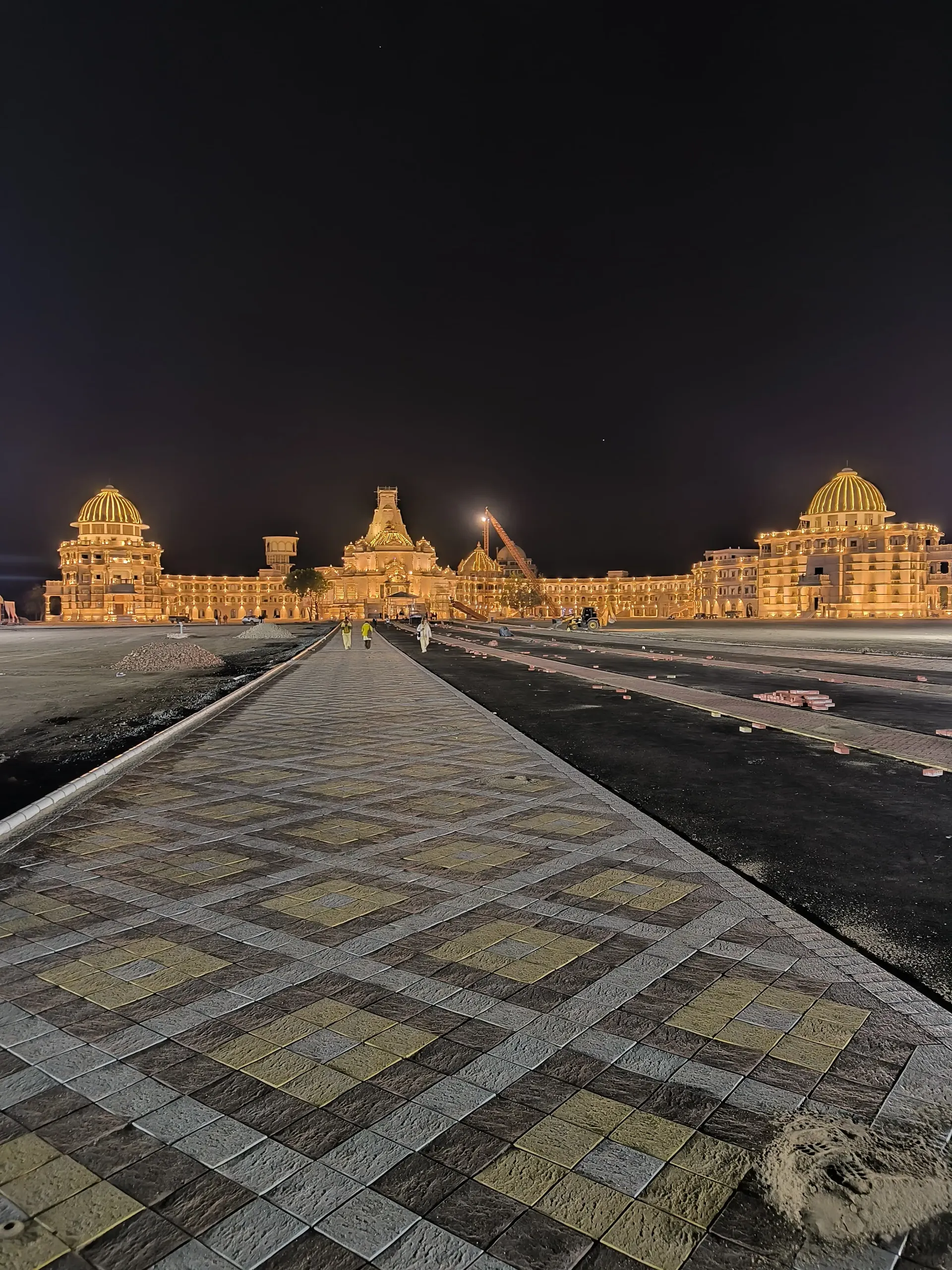 final-preparations-before-the-grand-opening mainImage