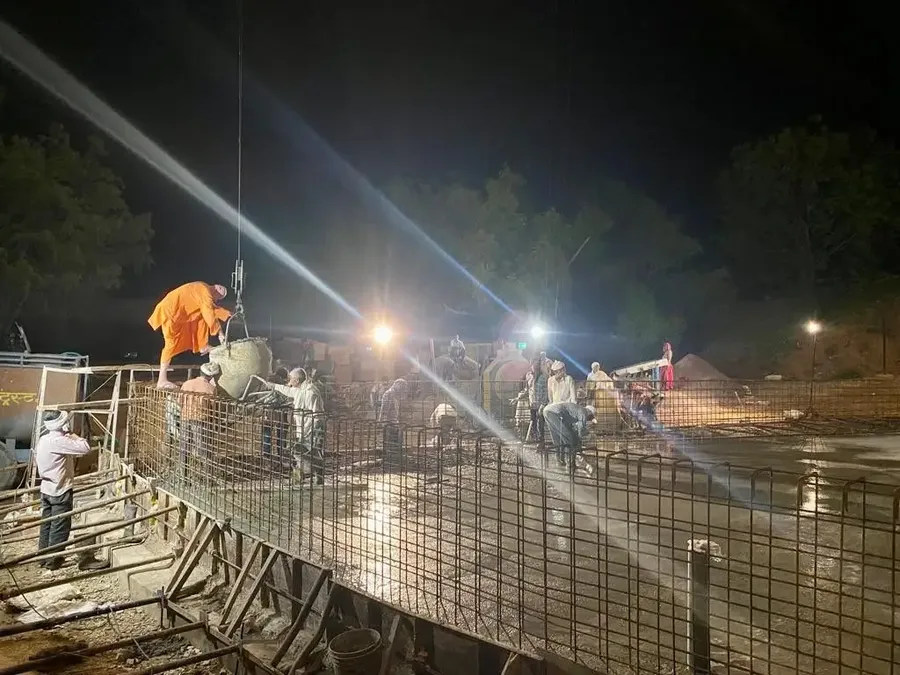 finalizing-the-chandra-part-of-om-ashram bodyImage