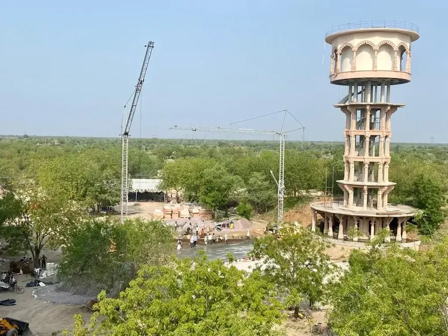 finalizing-the-chandra-part-of-om-ashram bodyImage