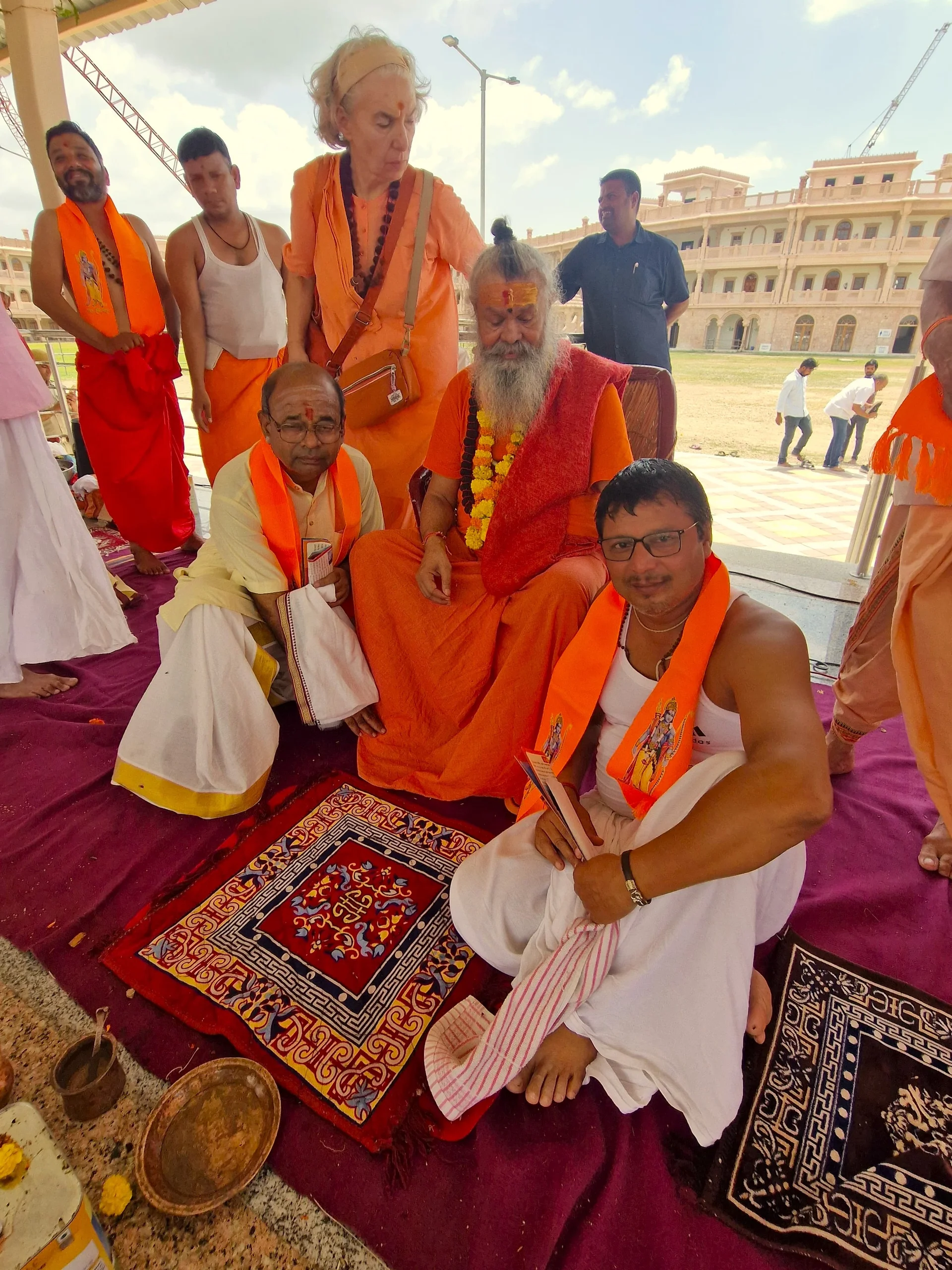 grand-finale-the-mahamrityunjaya-havan-at-om-ashram bodyImage