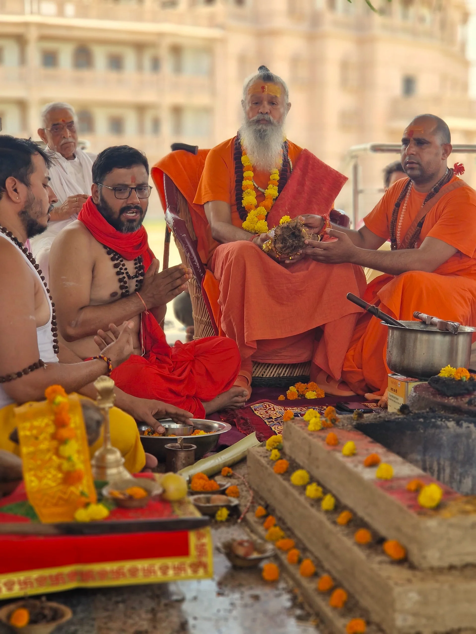 grand-finale-the-mahamrityunjaya-havan-at-om-ashram bodyImage