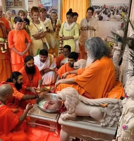 guru-puja-the-heart-of-guru-purnima thumbnailImage