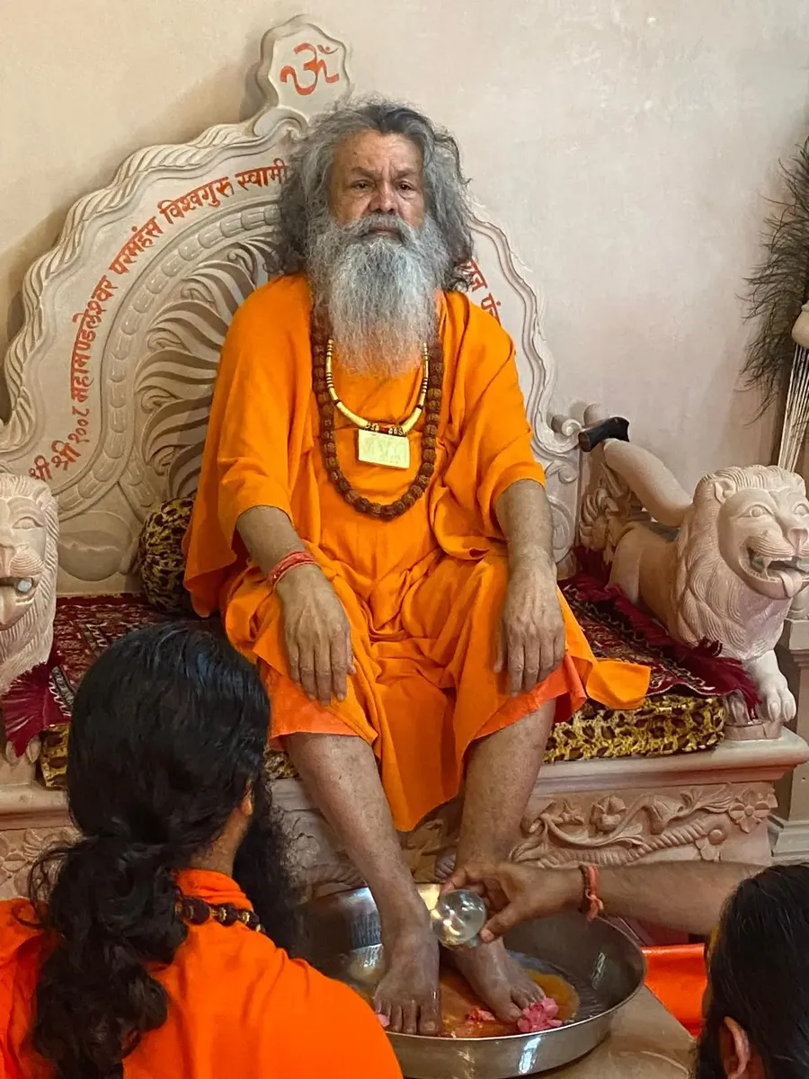 guru-puja-the-heart-of-guru-purnima mainImage