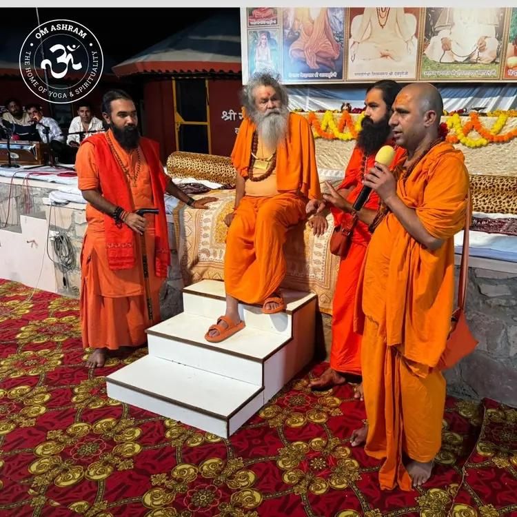 guru-purnima-celebration-at-om-ashram mainImage