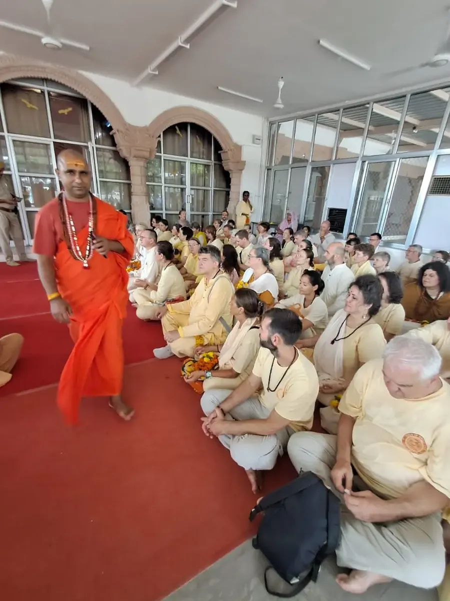 guru-purnima-the-sacred-guru-puja-ceremony bodyImage