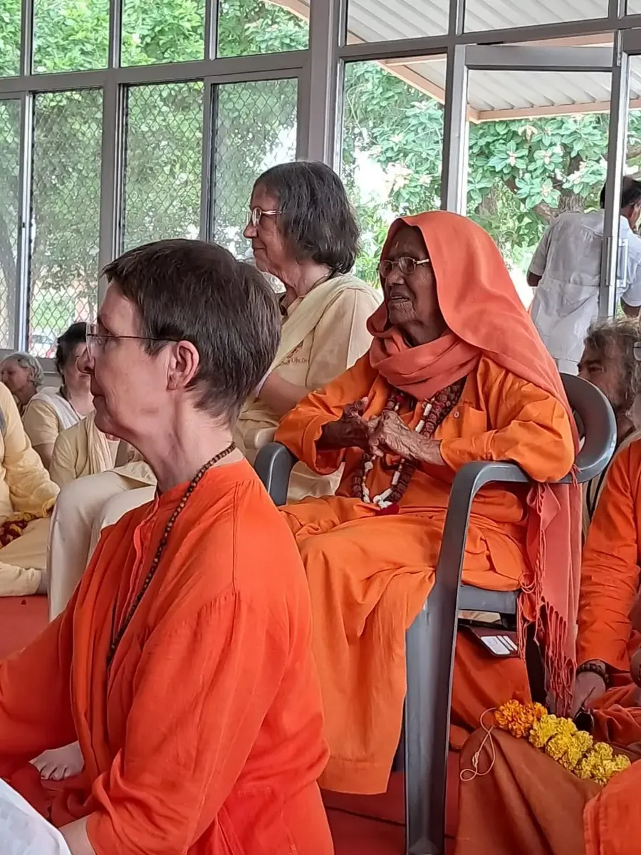 guru-purnima-the-sacred-guru-puja-ceremony bodyImage