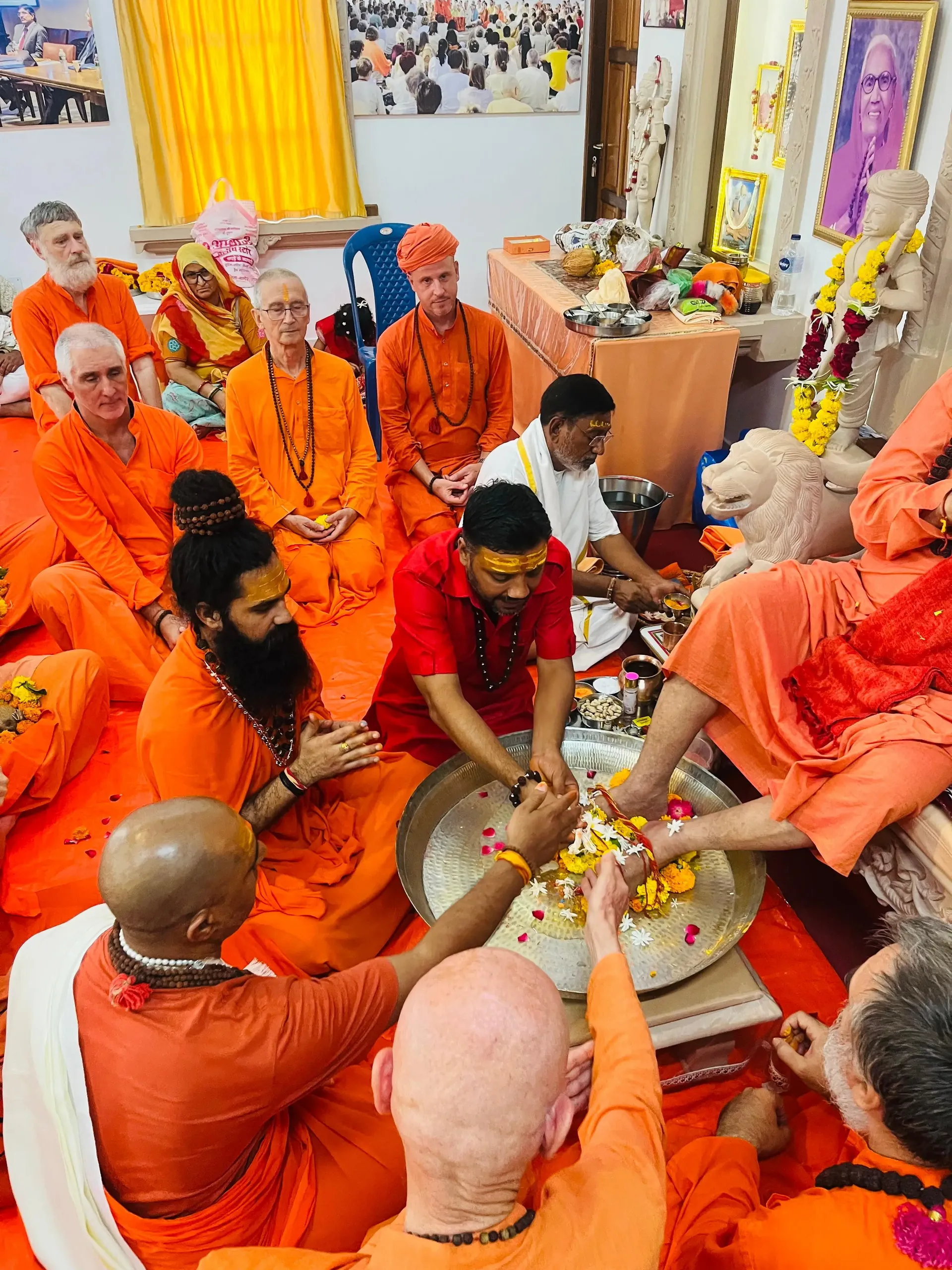 guru-purnima-the-sacred-guru-puja-ceremony bodyImage