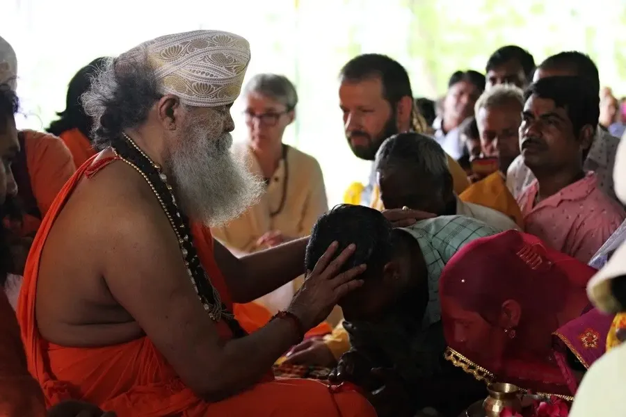 gurupurnima-in-om-ashram-2023 bodyImage