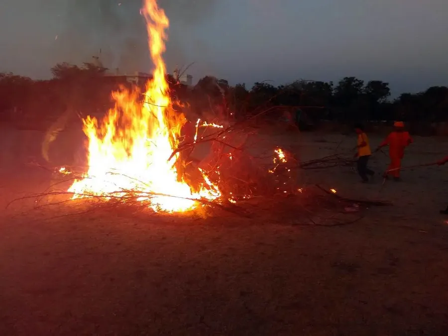 happy-holi bodyImage