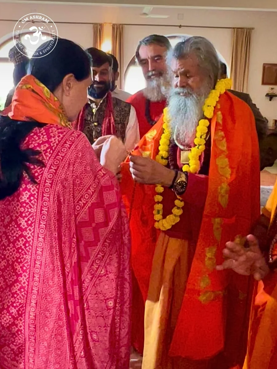 high-ranking-visit-rajasthan-s-deputy-chief-minister-at-om-ashram_body16