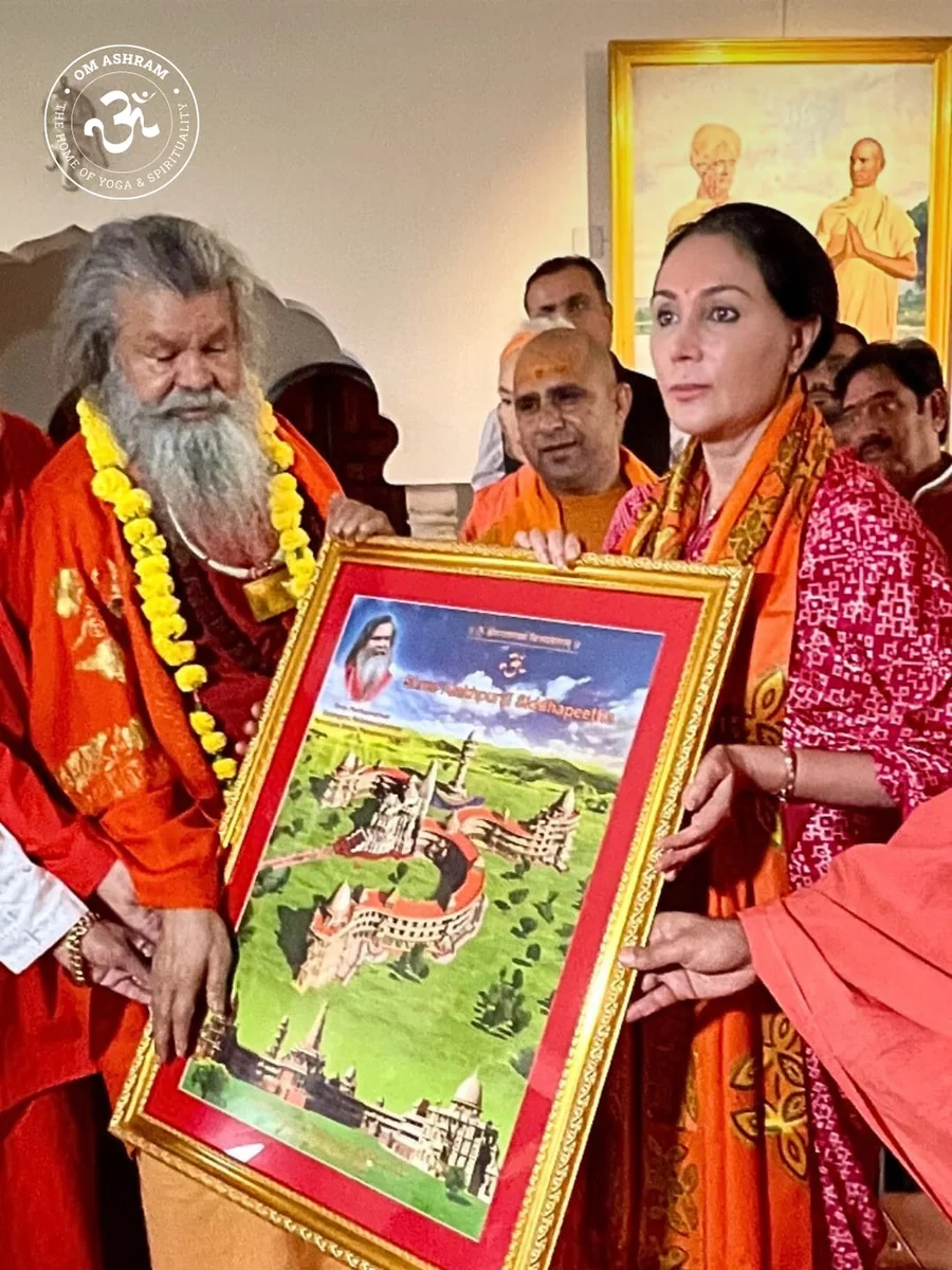 high-ranking-visit-rajasthan-s-deputy-chief-minister-at-om-ashram_body17