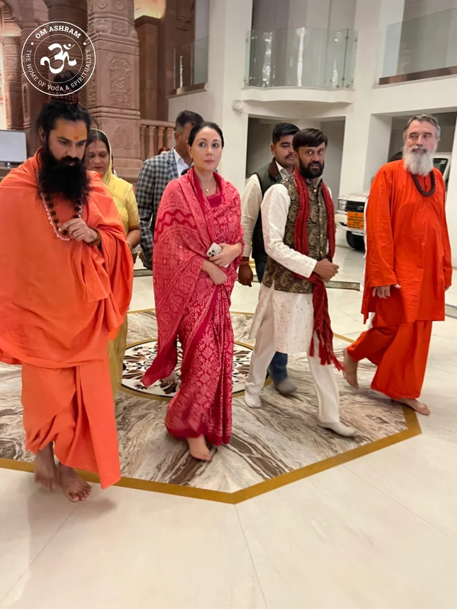 high-ranking-visit-rajasthan-s-deputy-chief-minister-at-om-ashram_body3