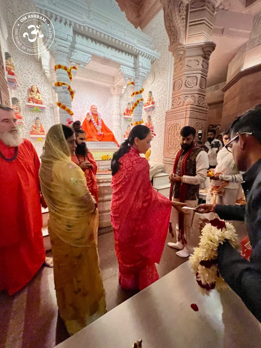 high-ranking-visit-rajasthan-s-deputy-chief-minister-at-om-ashram_body4