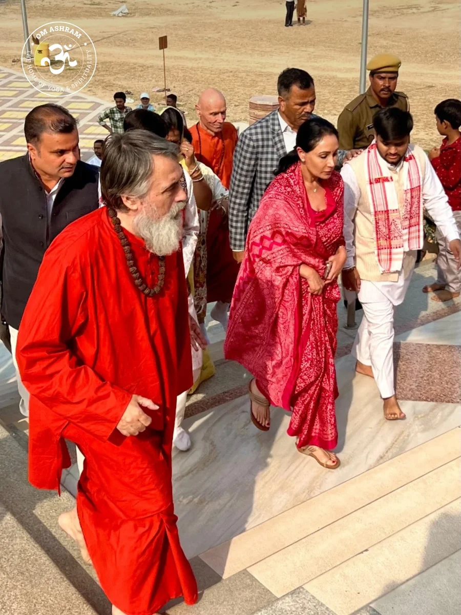 high-ranking-visit-rajasthan-s-deputy-chief-minister-at-om-ashram_body6