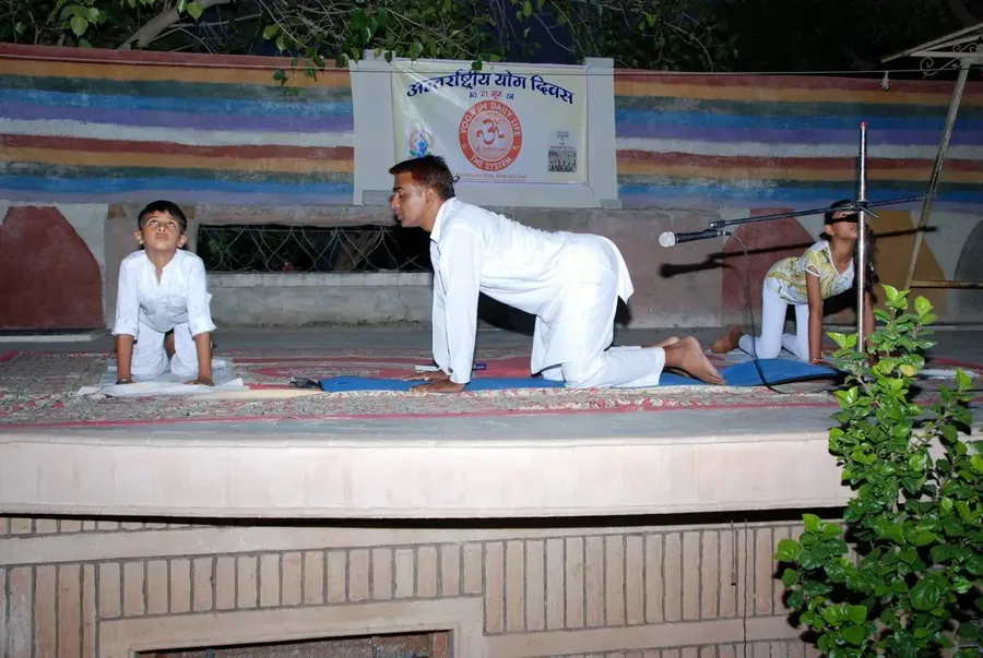 idy-at-omashram-jadan bodyImage