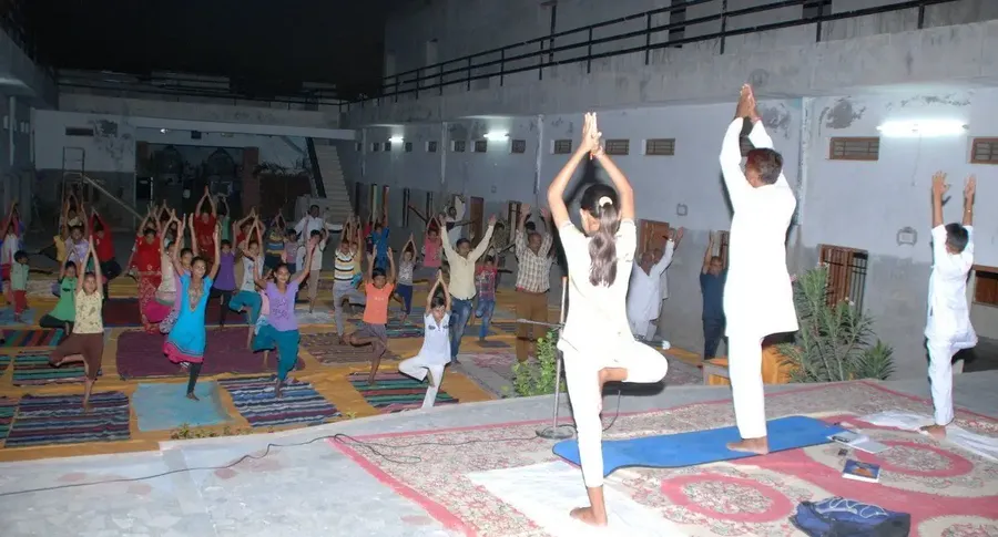 idy-at-omashram-jadan bodyImage