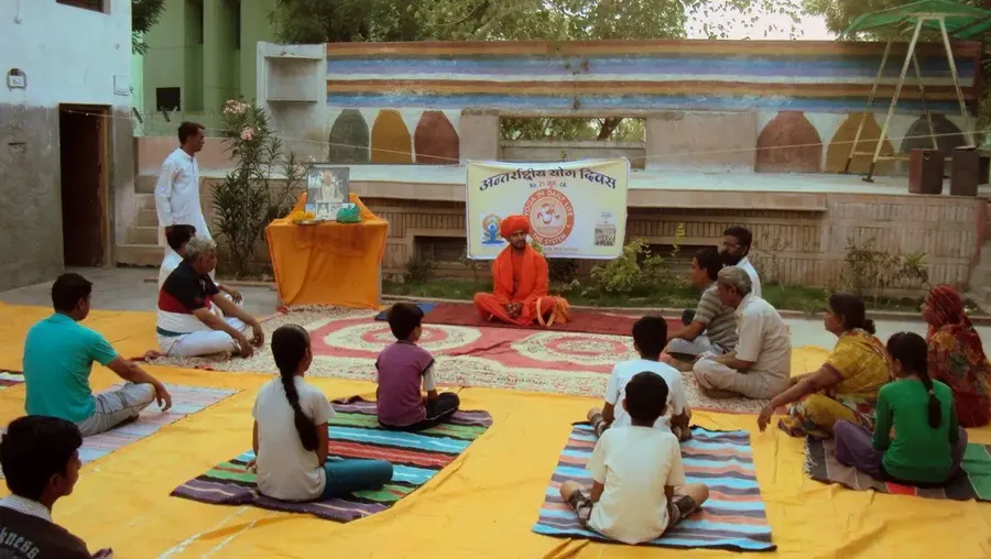 idy-at-omashram-jadan bodyImage