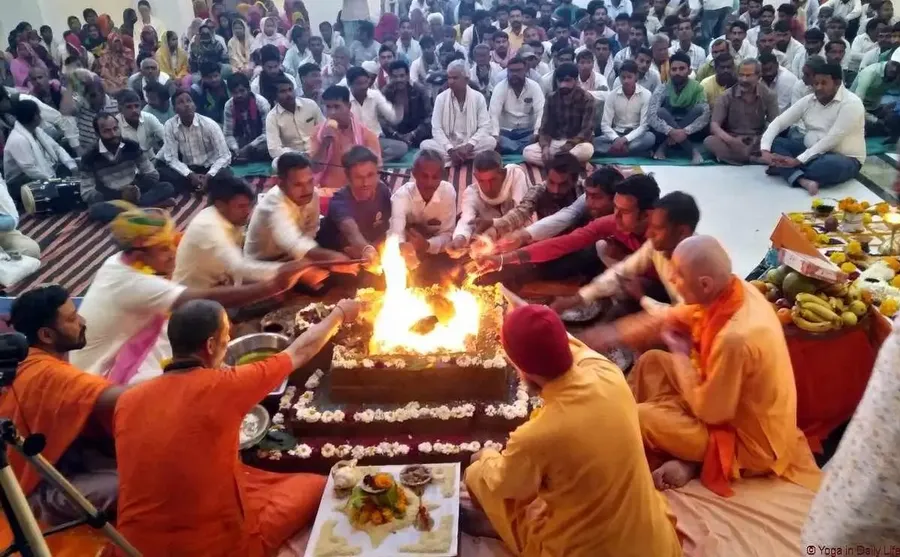 inauguration-of-holy-guruji-s-statue bodyImage