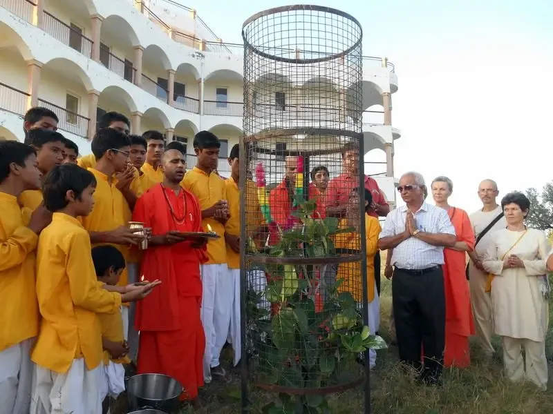 international-peace-day-in-om-ashram bodyImage