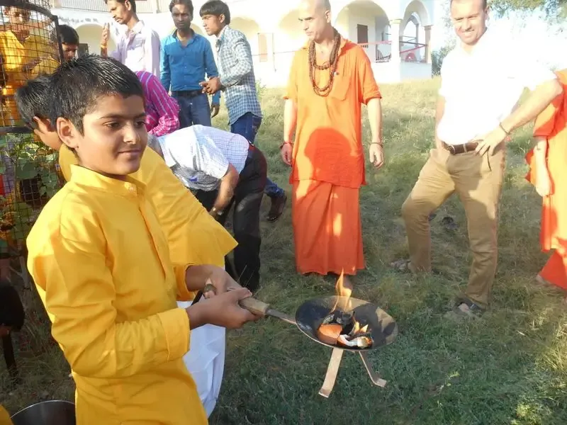 international-peace-day-in-om-ashram bodyImage