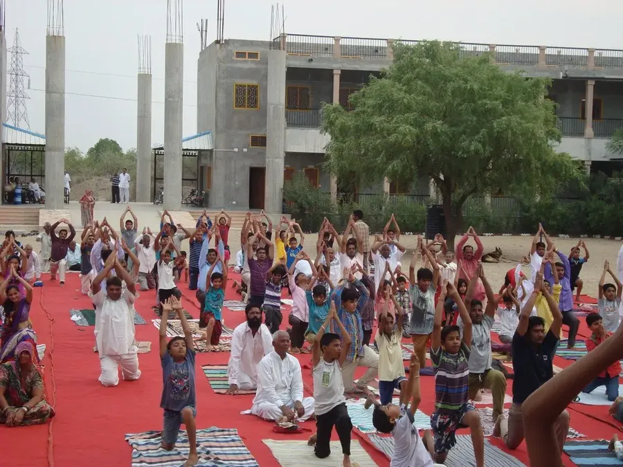 international-yoga-day-in-om-ashram bodyImage