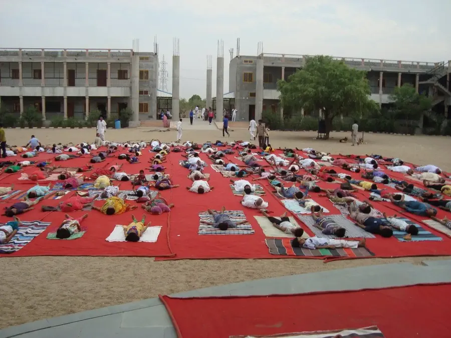 international-yoga-day-in-om-ashram bodyImage