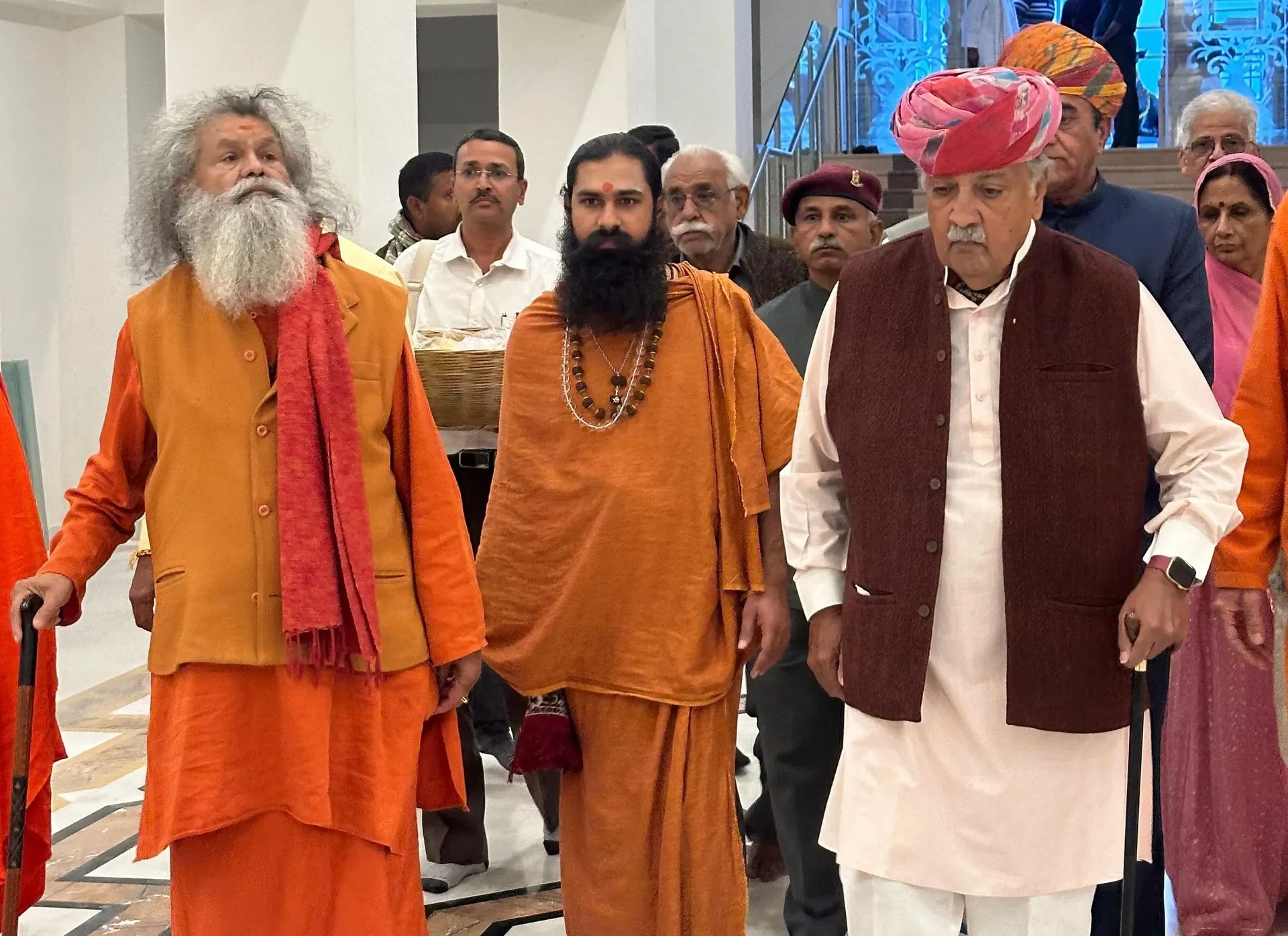 jodhpur-maharaj-visited-om-ashram bodyImage