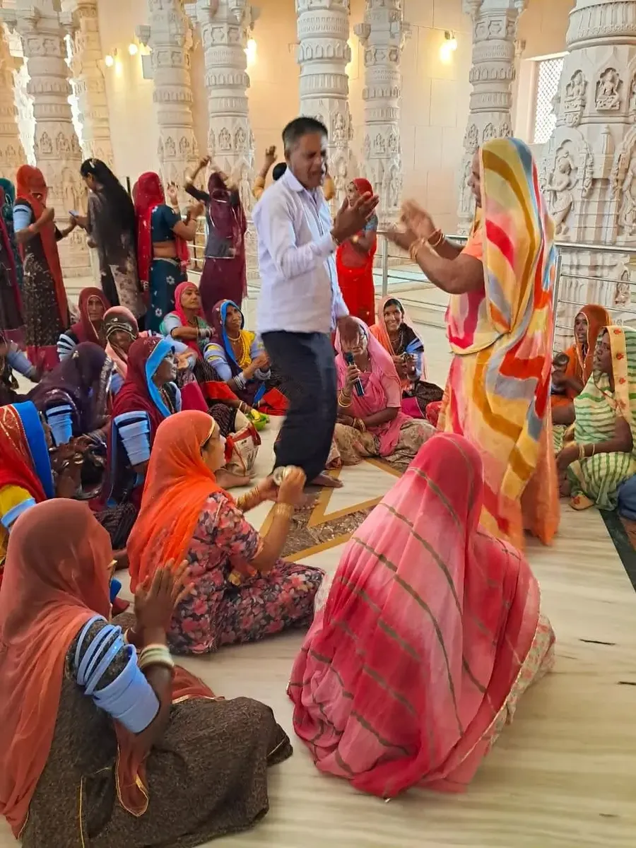 joyful-bhadrapada-amavasya-at-om-ashram bodyImage