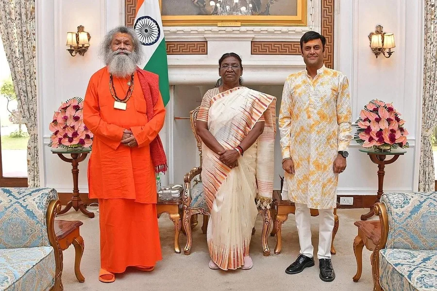 meeting-with-the-president-of-india mainImage