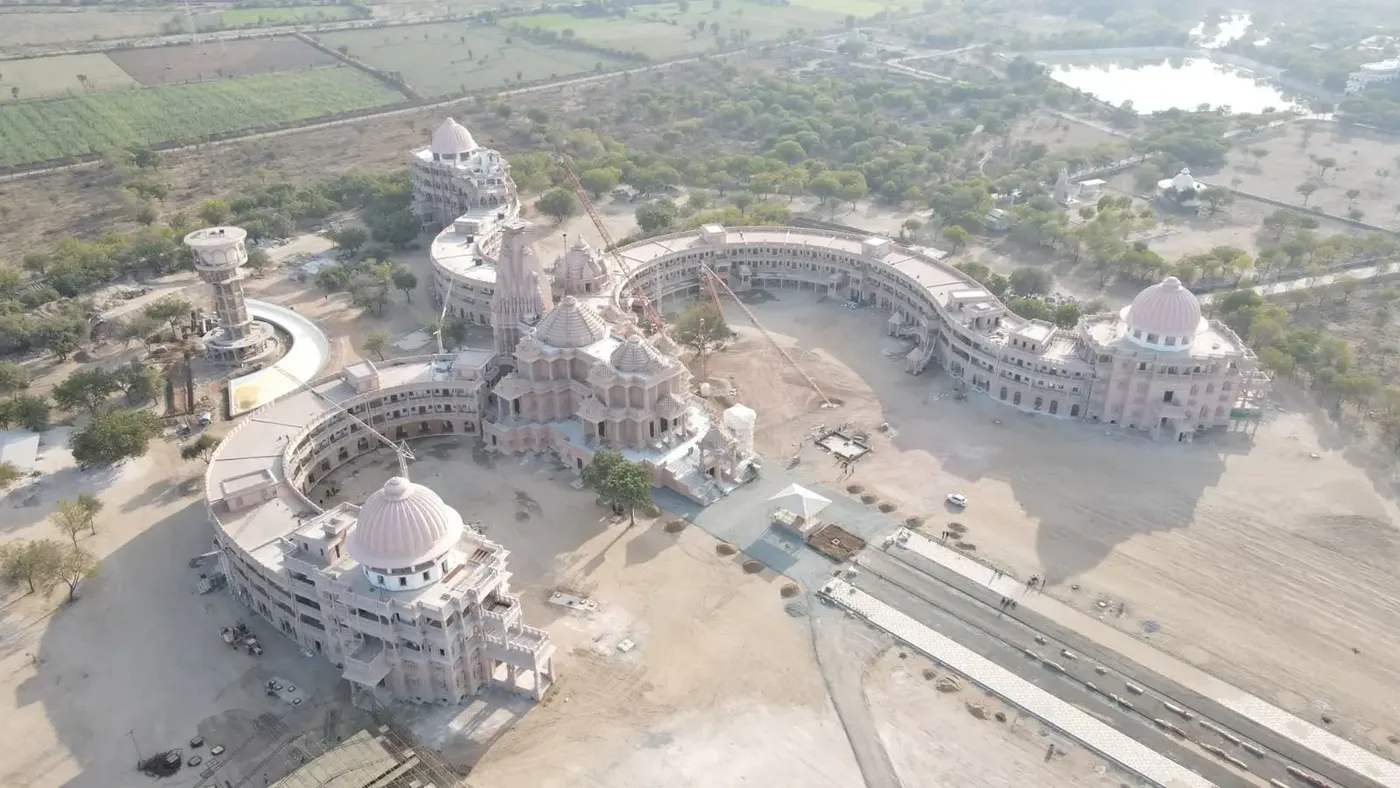 om-ashram-is-getting-ready bodyImage